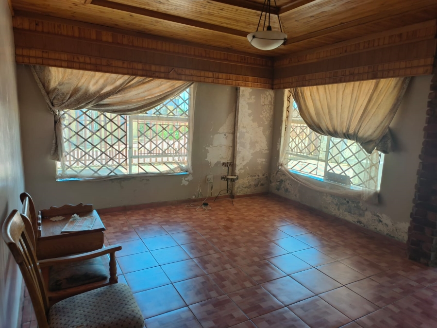 To Let 3 Bedroom Property for Rent in Jouberton North West